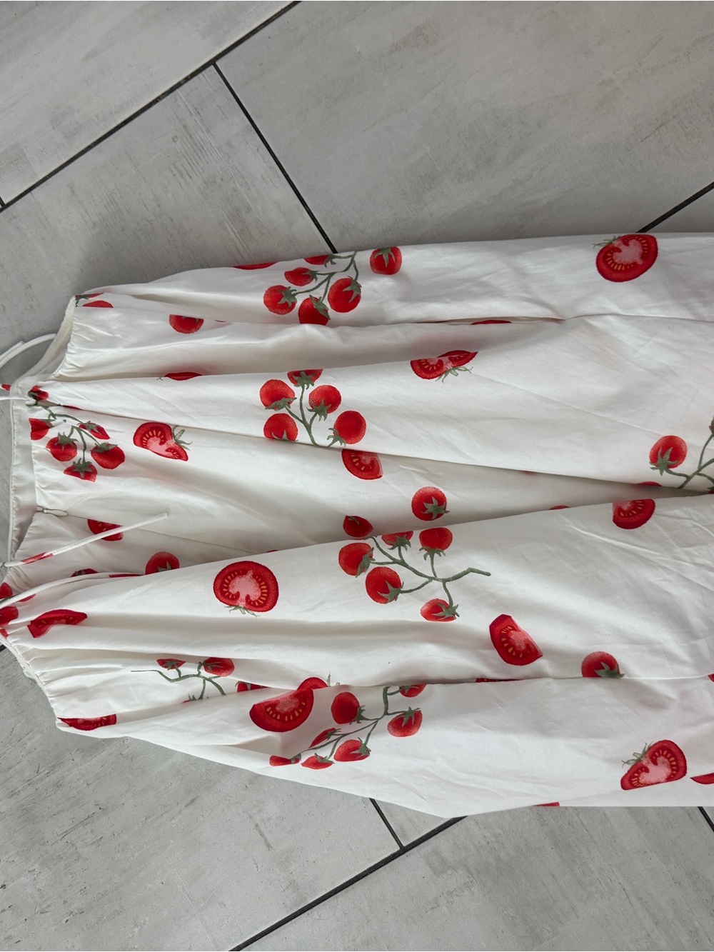 White Tomato Print Tie-Strap Sundress size S - Picture 2 of 3